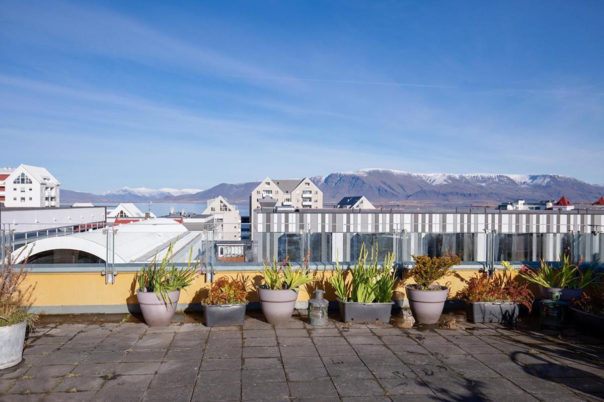 Penthouse Apartment With Panasonic Mountain View Reikiavik Exterior foto